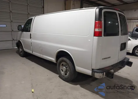 2018 Chevrolet Express 2500 Work Van from USA, damaged, VIN 1GCWGAFG5J1906964
